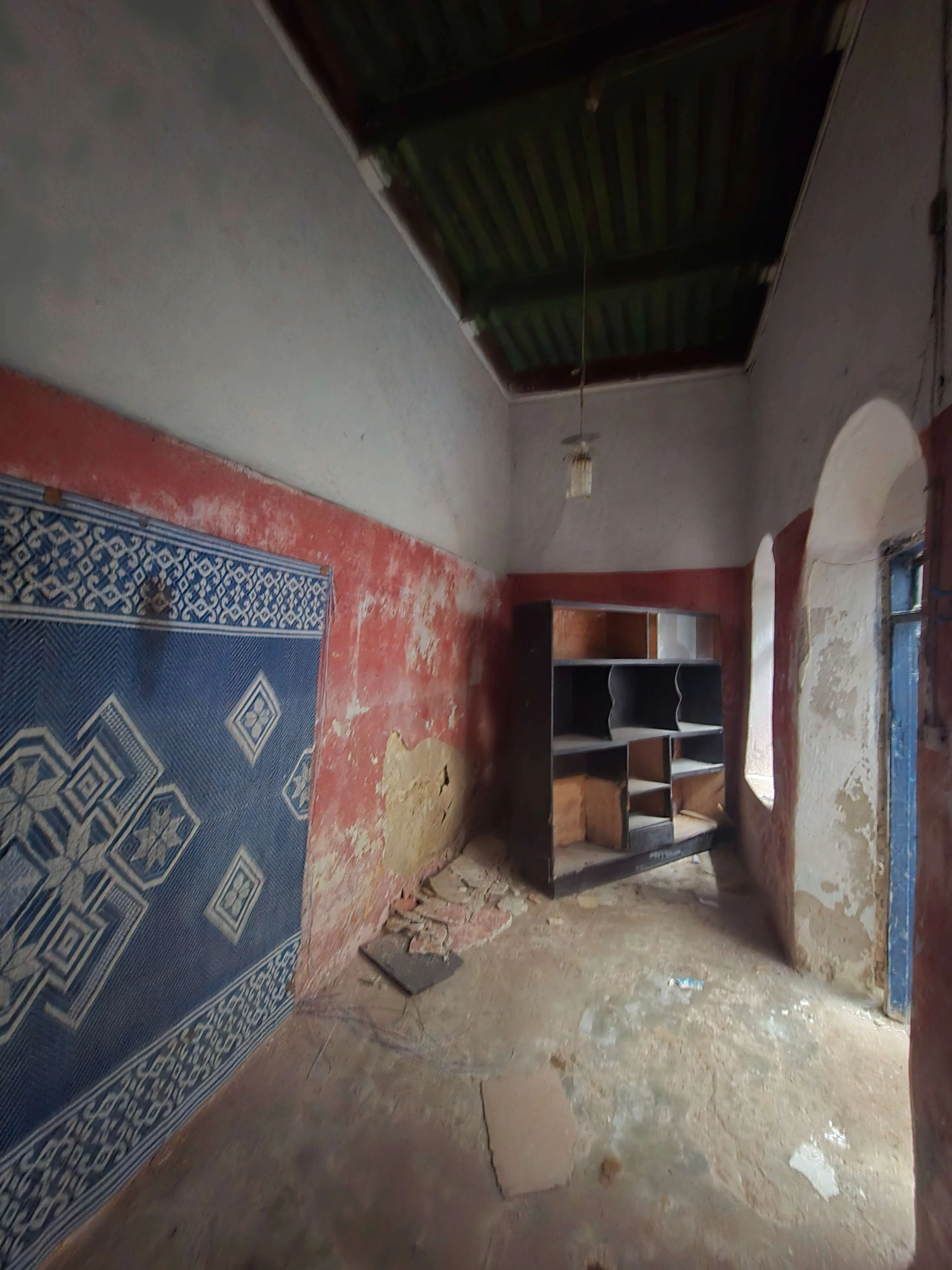 Riad bedroom layout with natural light