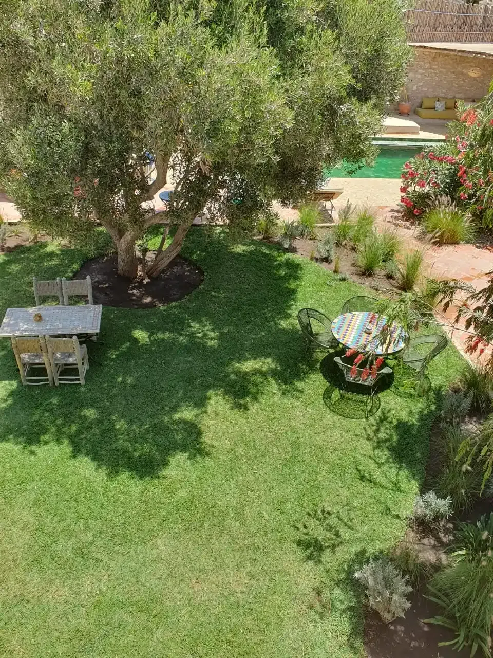 Flowered patio at the heart of the villa