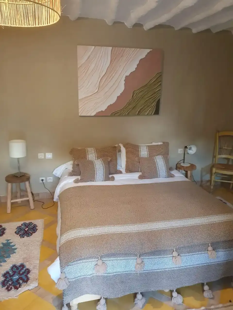 Kitchen with oven dishwasher and Nespresso machine