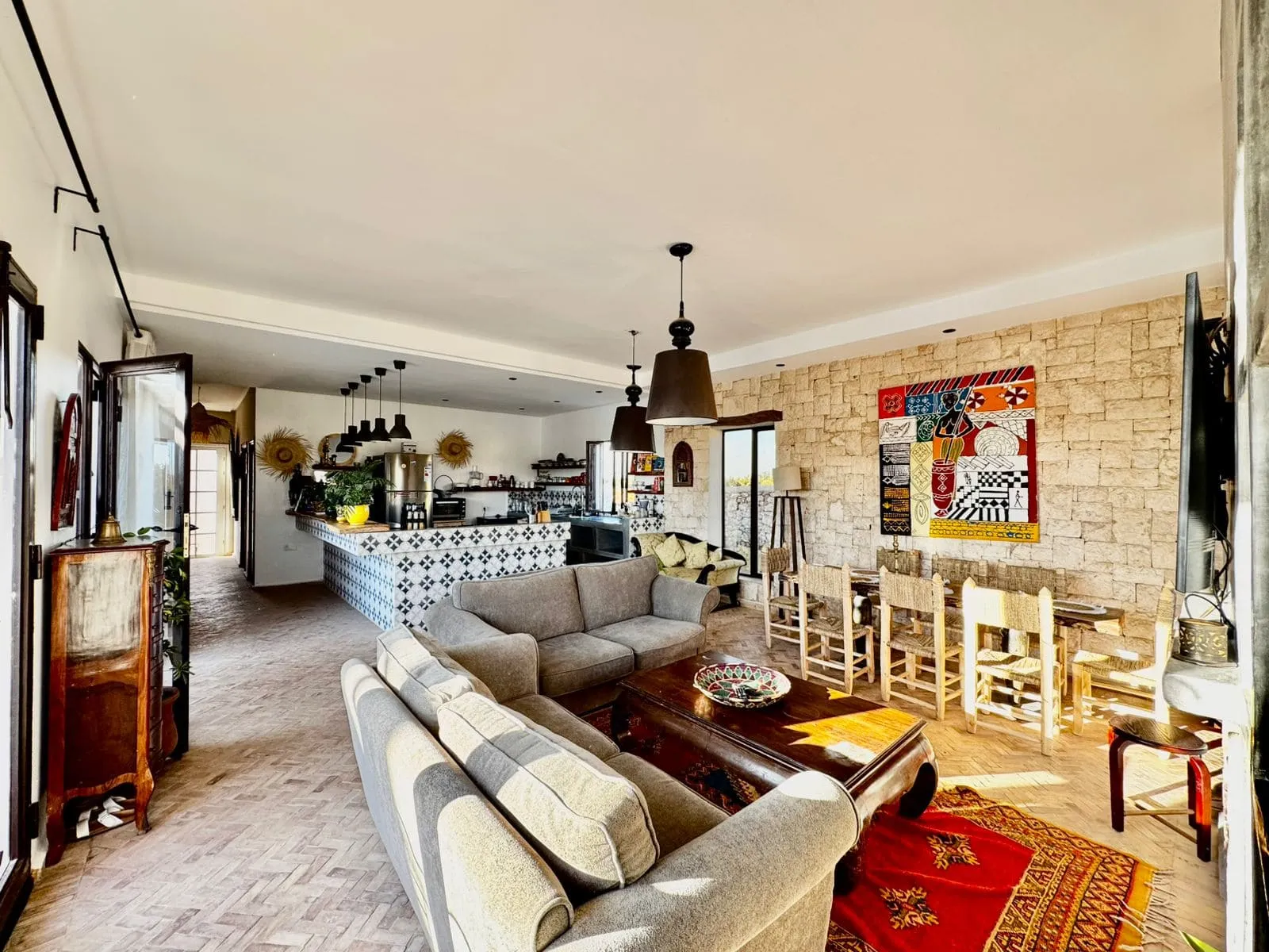 Cuisine équipée dans une villa meublée avec piscine près d’Essaouira