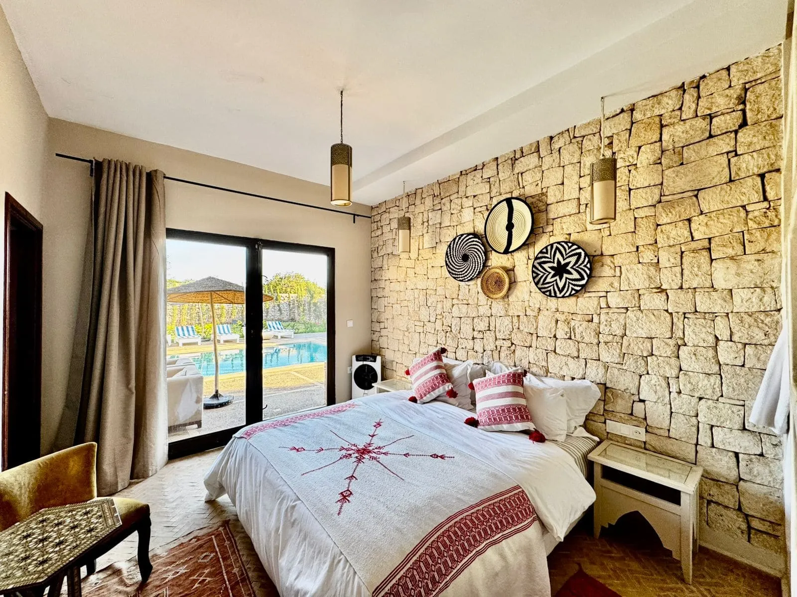 Jardin entourant une villa meublée avec piscine près d’Essaouira