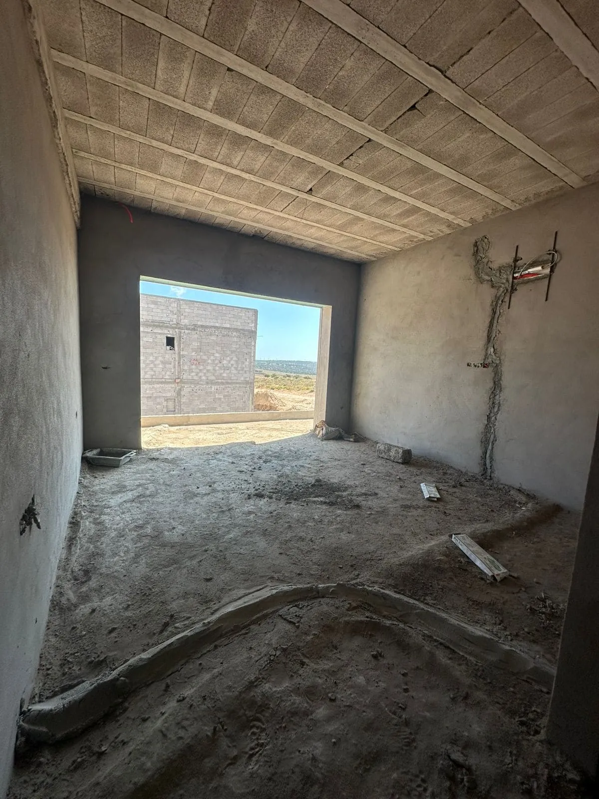 Bedroom with dressing room and private bathroom