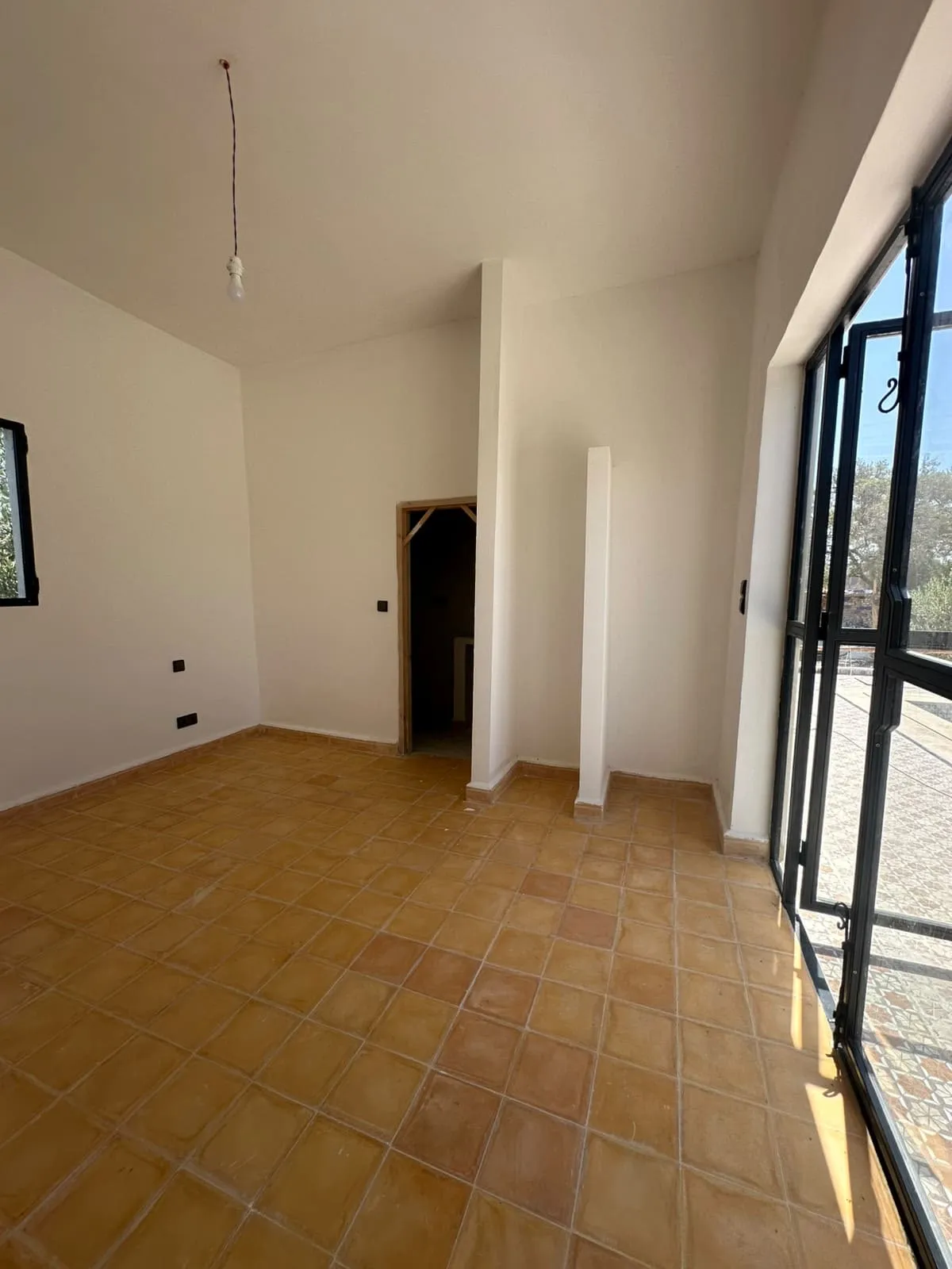 Master bedroom with direct access to the pool