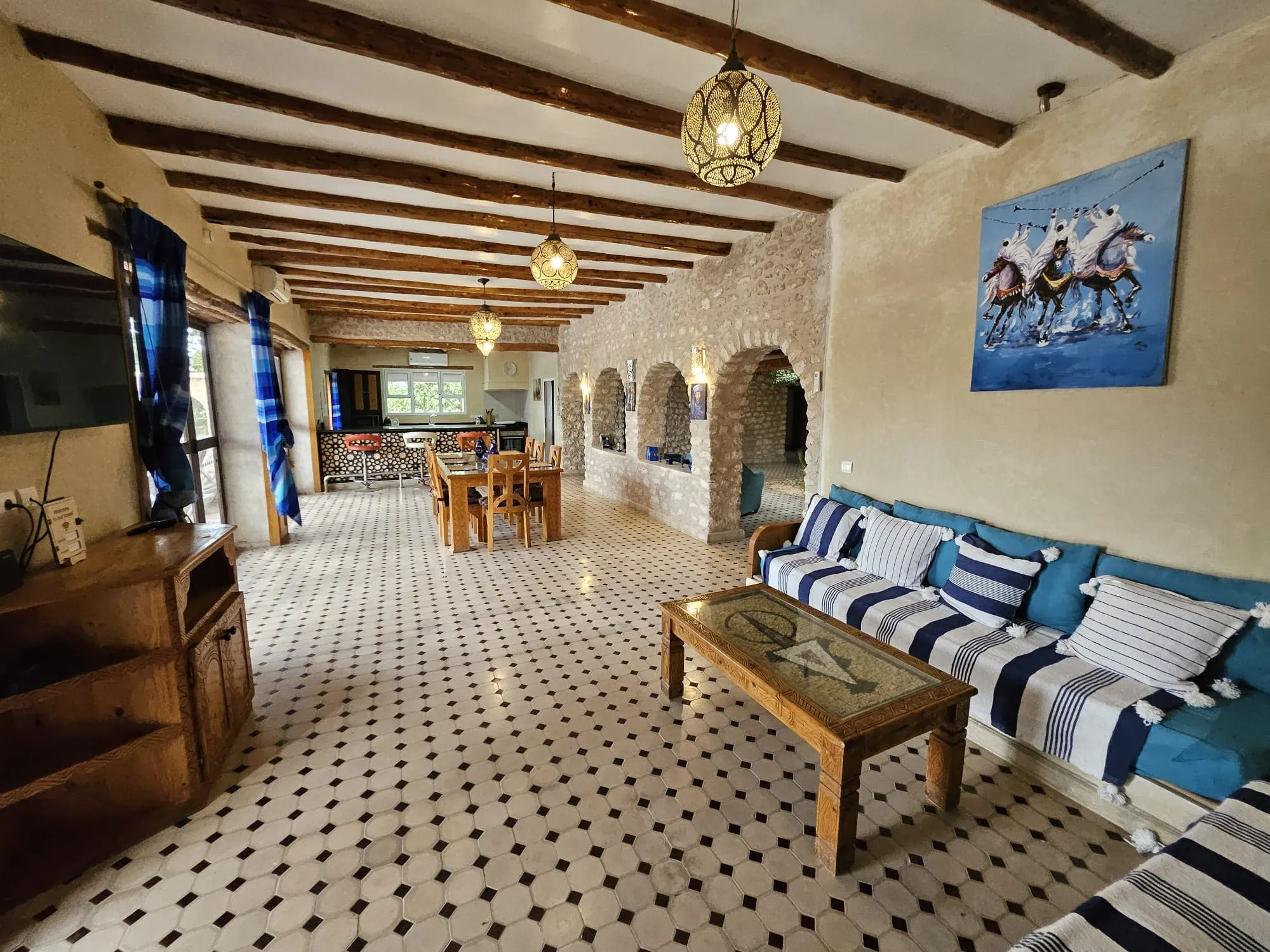 Spacious lounge opening onto the terrace and garden near Sidi Kaouki